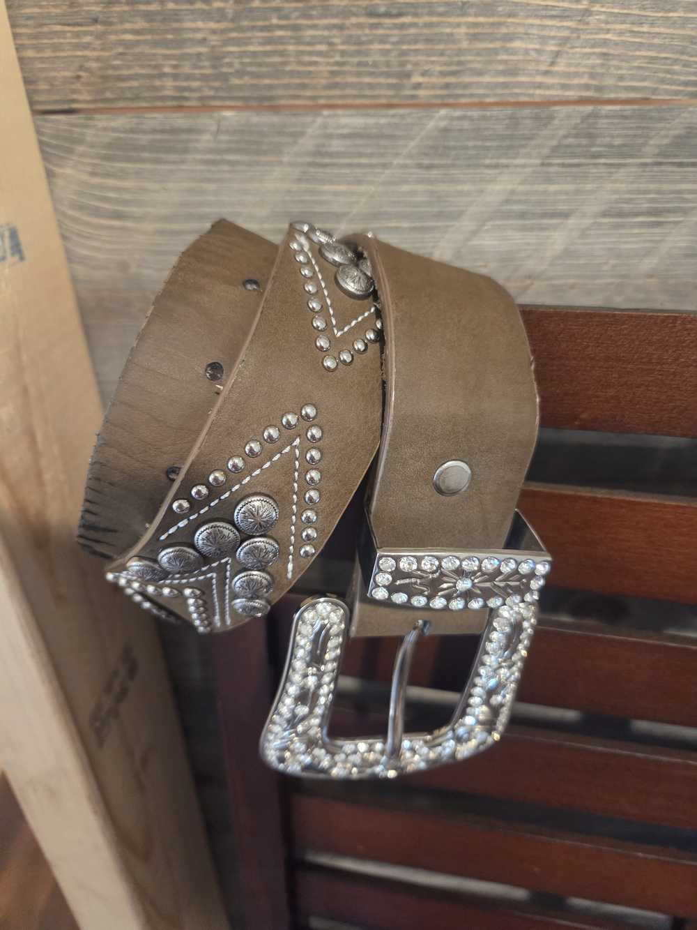 Studded Brown Western-Style Women’s Belt with Rhinestone Buckle